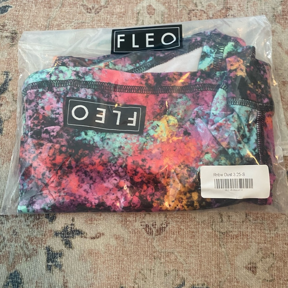 FLEO Shorts - Picture 4 of 4
